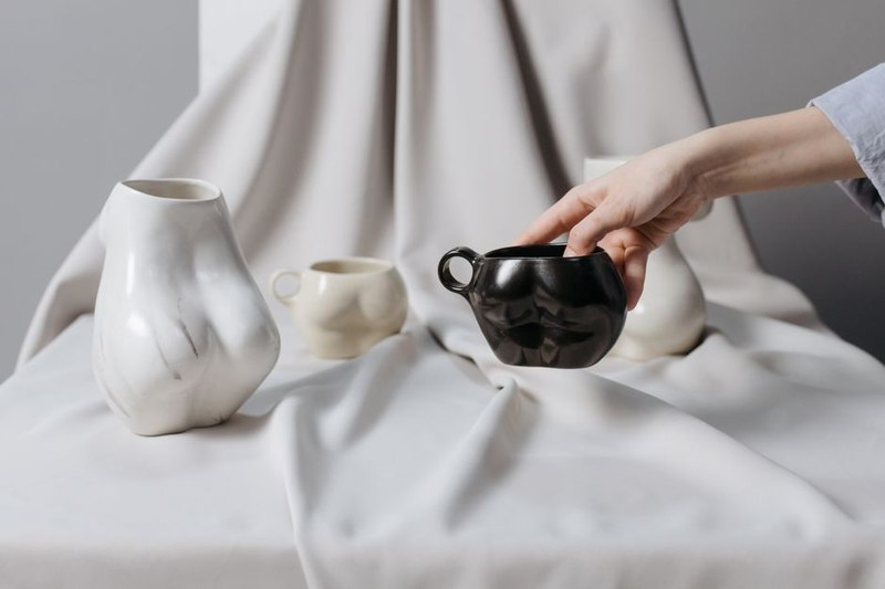 كوب شاي سيراميك أحمر ماسات